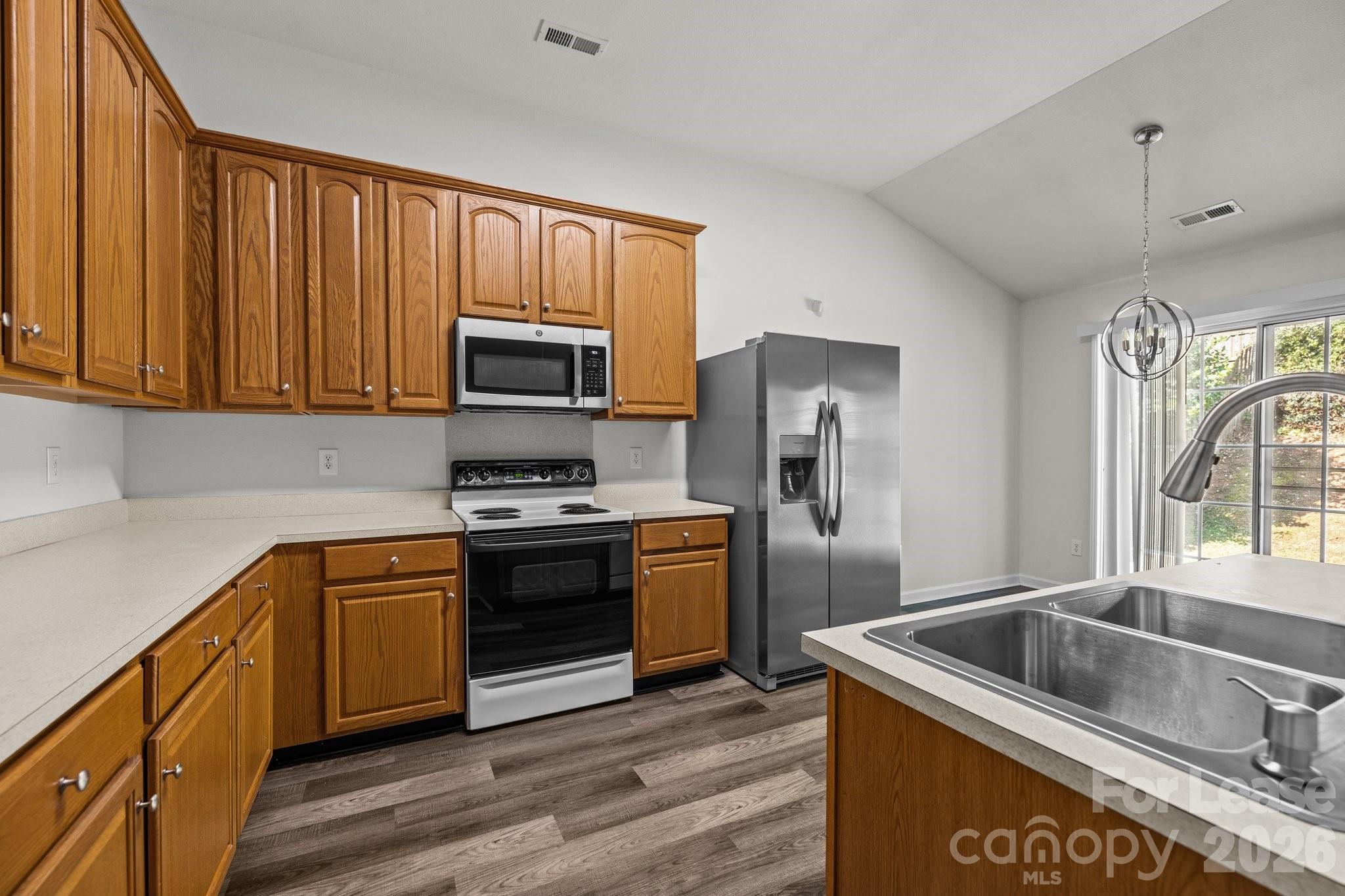11228 Dickie Ross Road Property Photo 8