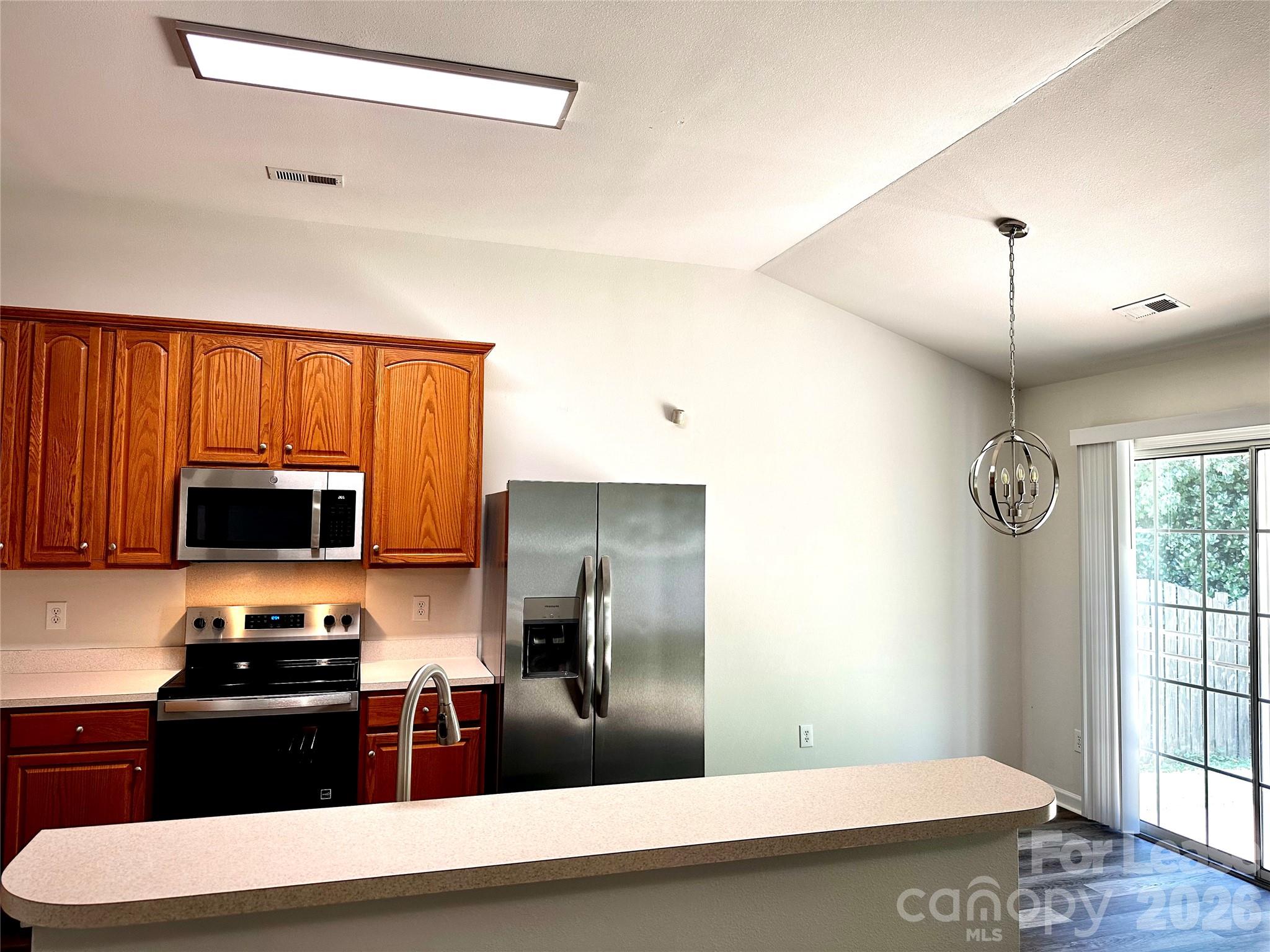 11228 Dickie Ross Road Property Photo 9