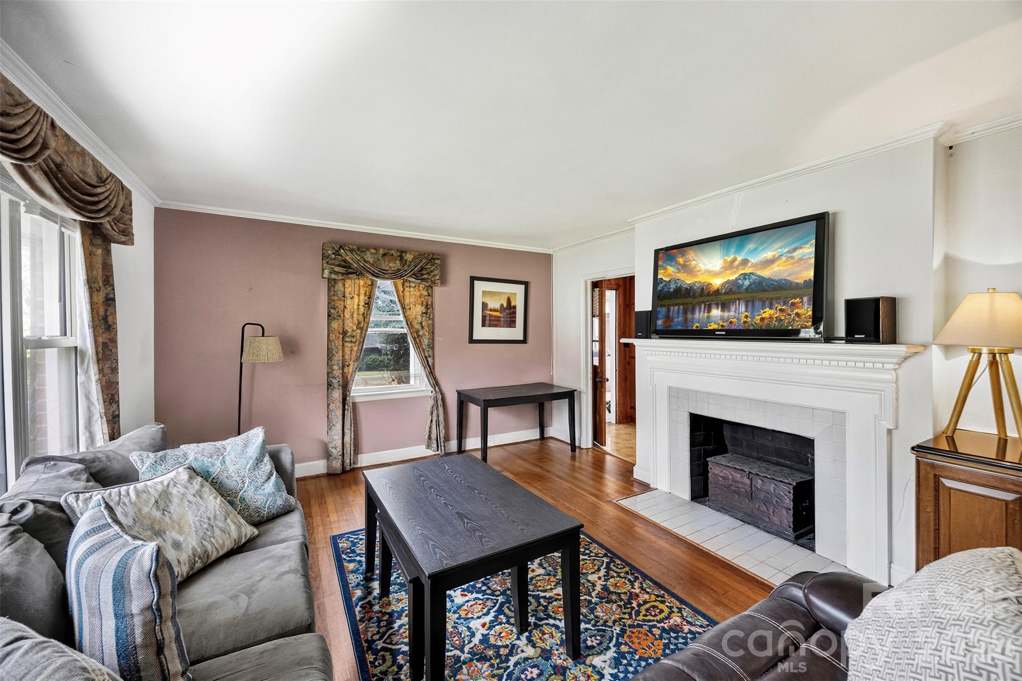 701 Home Trail Property Photo 6