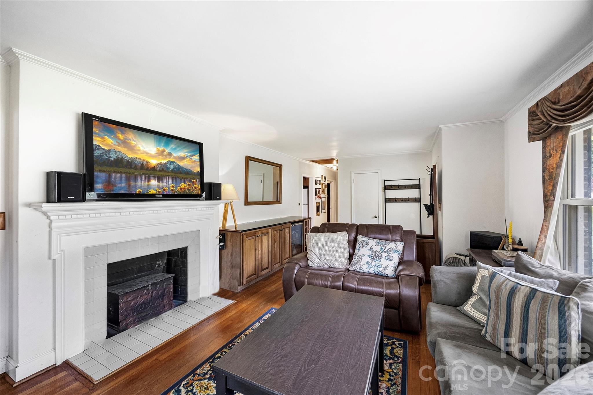 701 Home Trail Property Photo 8