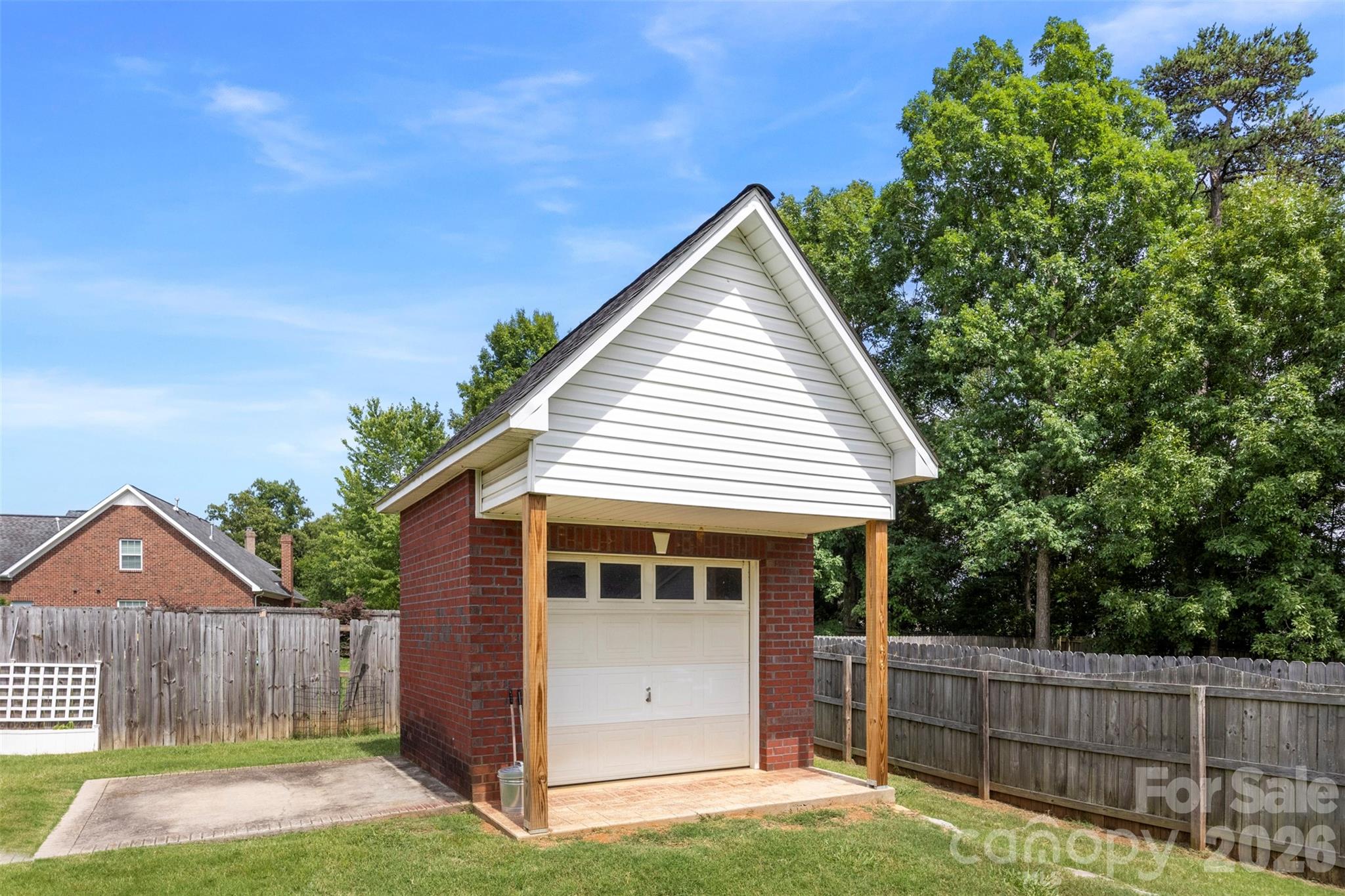 3310 Brickwood Circle Property Photo 19