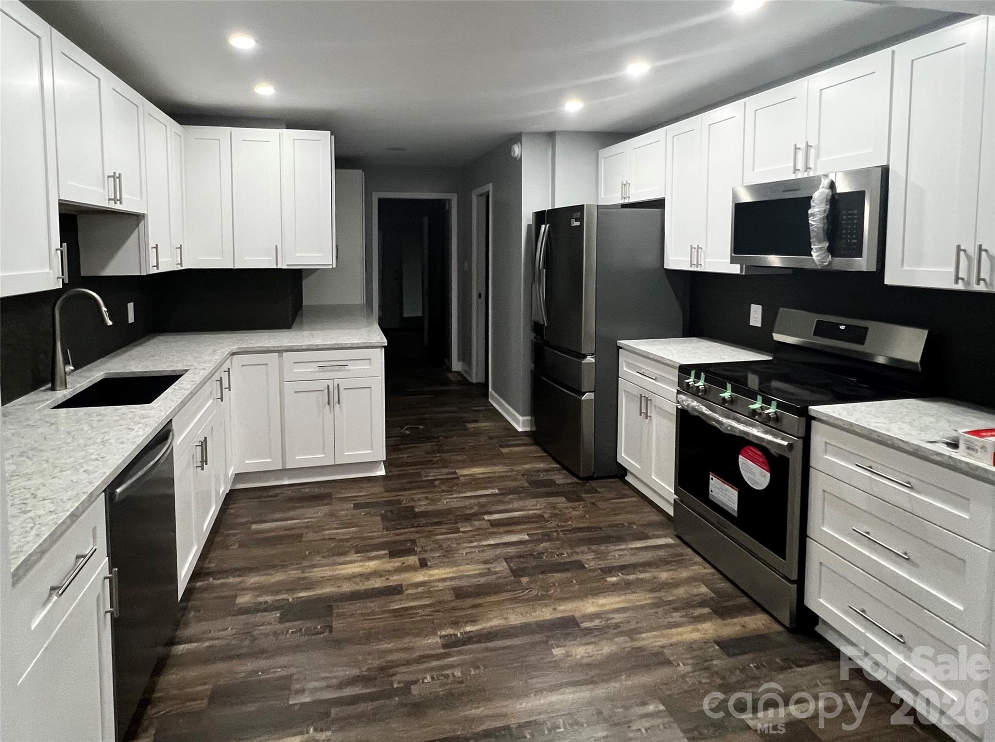 320 Never Mountain Road Property Photo 8