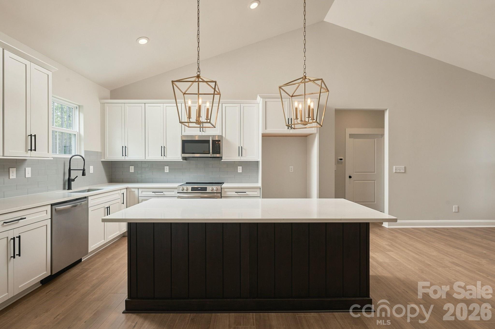 2271 Lee Lawing Road Property Photo 6