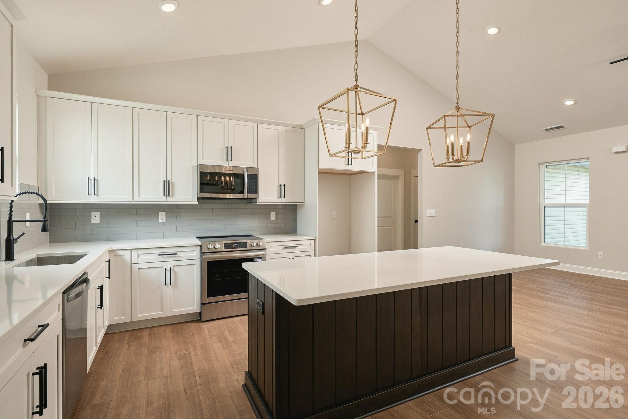 2271 Lee Lawing Road Property Photo 7