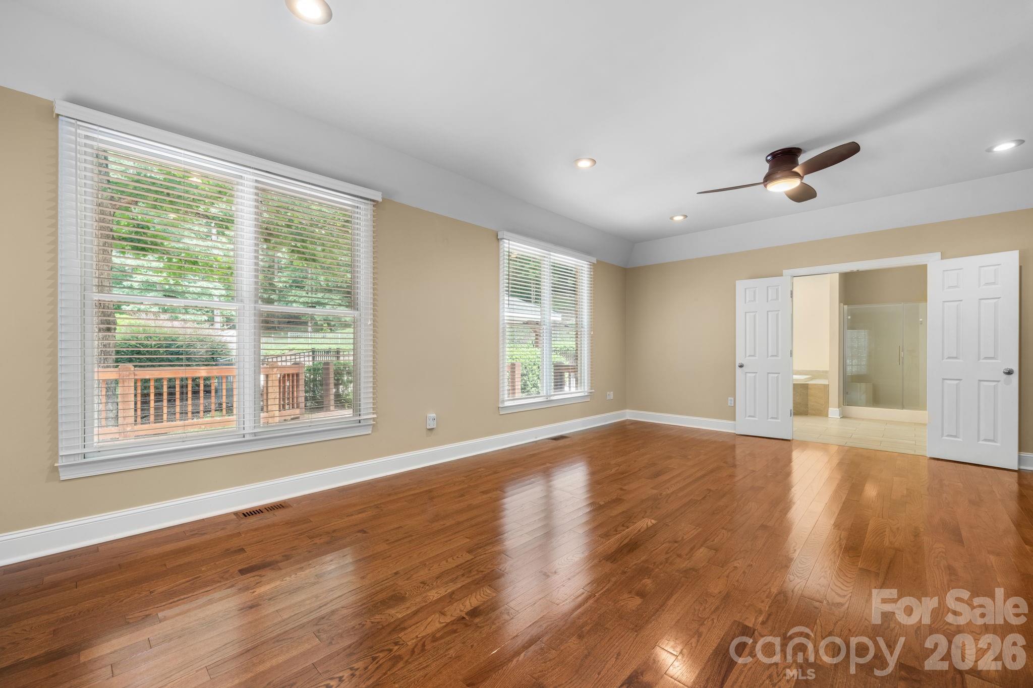 2752 Brittany Drive Property Photo 15