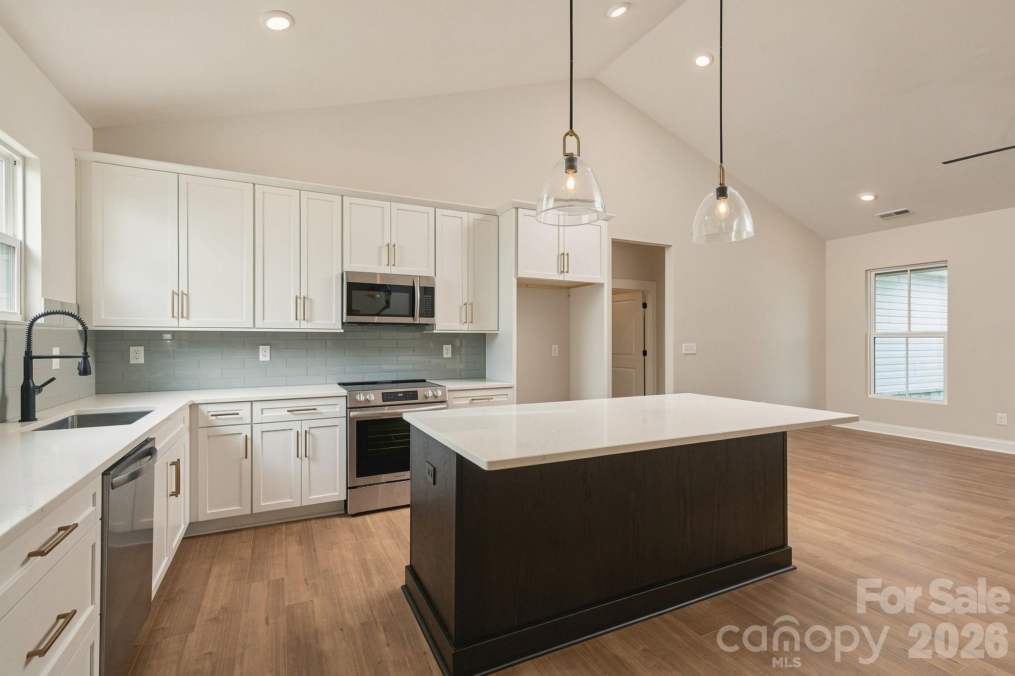 2287 Lee Lawing Road Property Photo 6