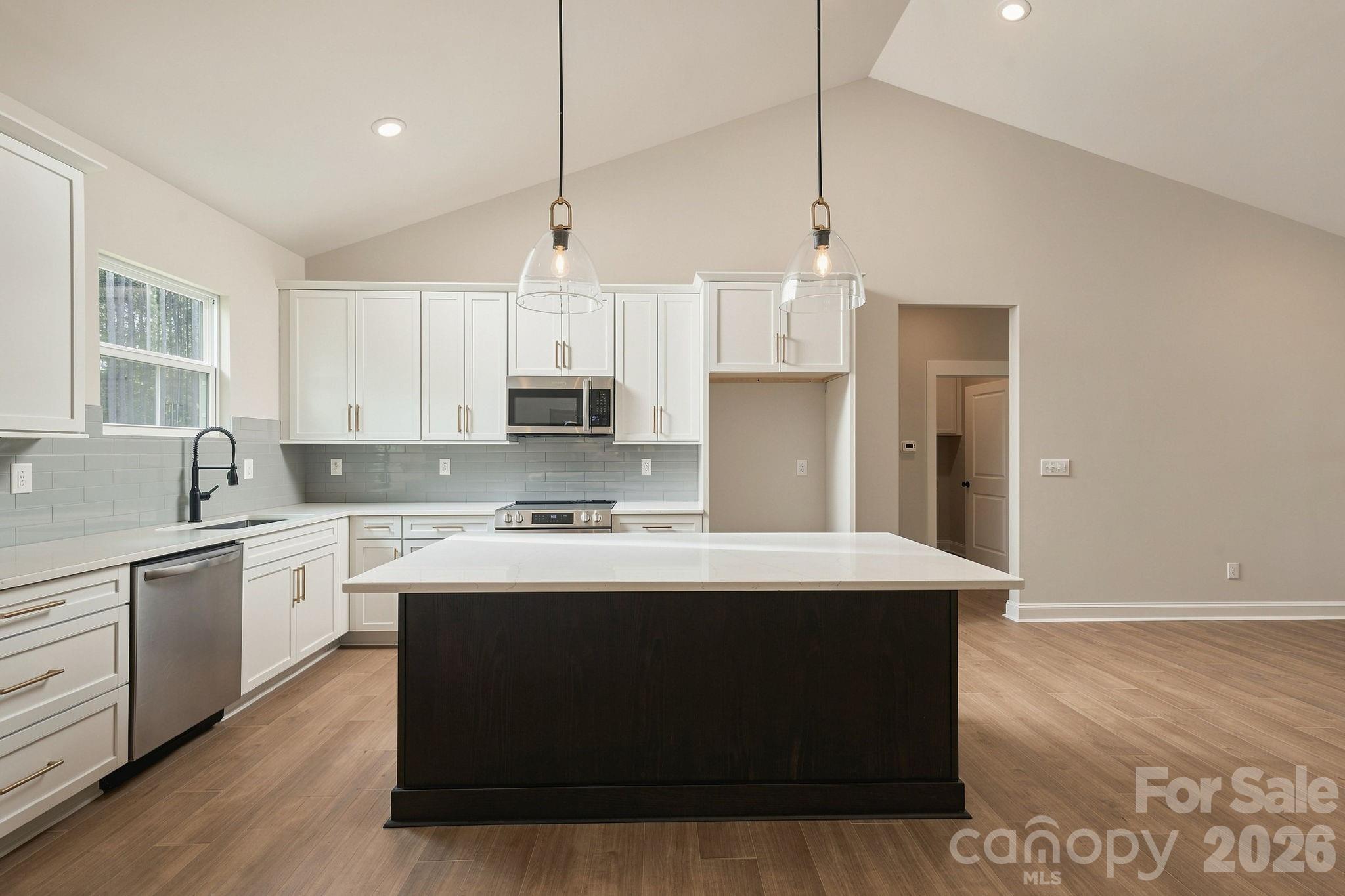 2287 Lee Lawing Road Property Photo 7