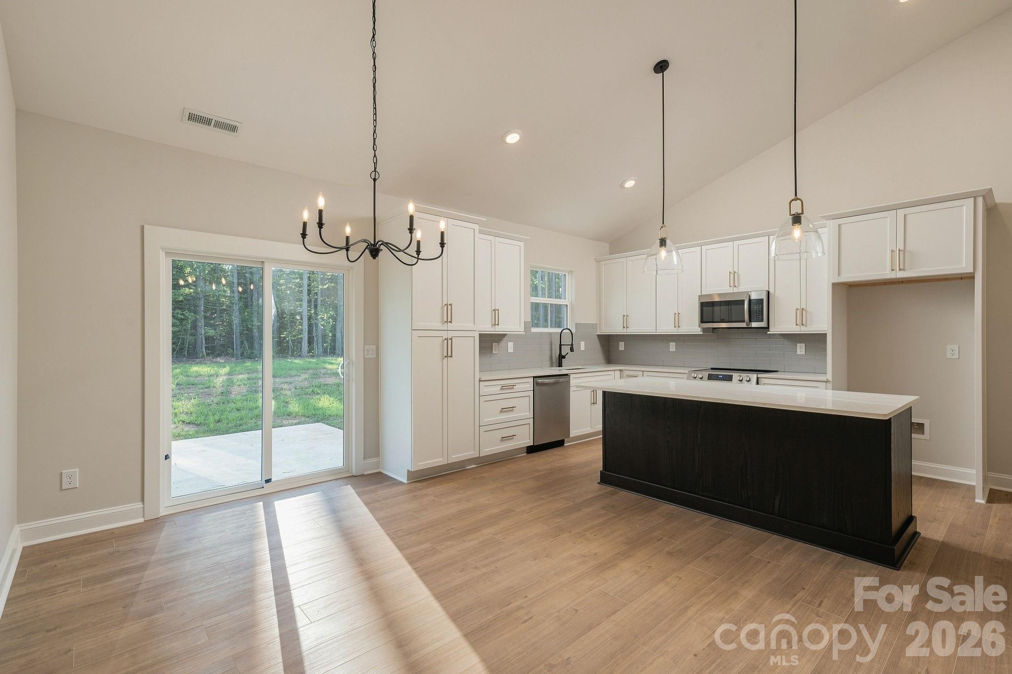 2287 Lee Lawing Road Property Photo 12