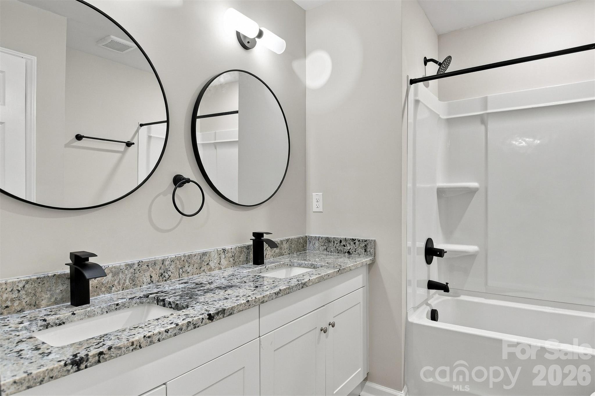 2254 Lula Street Property Photo 15
