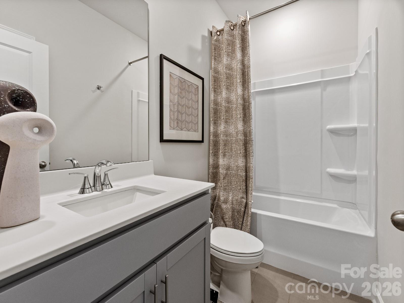 323 Pantego Place Property Photo 8