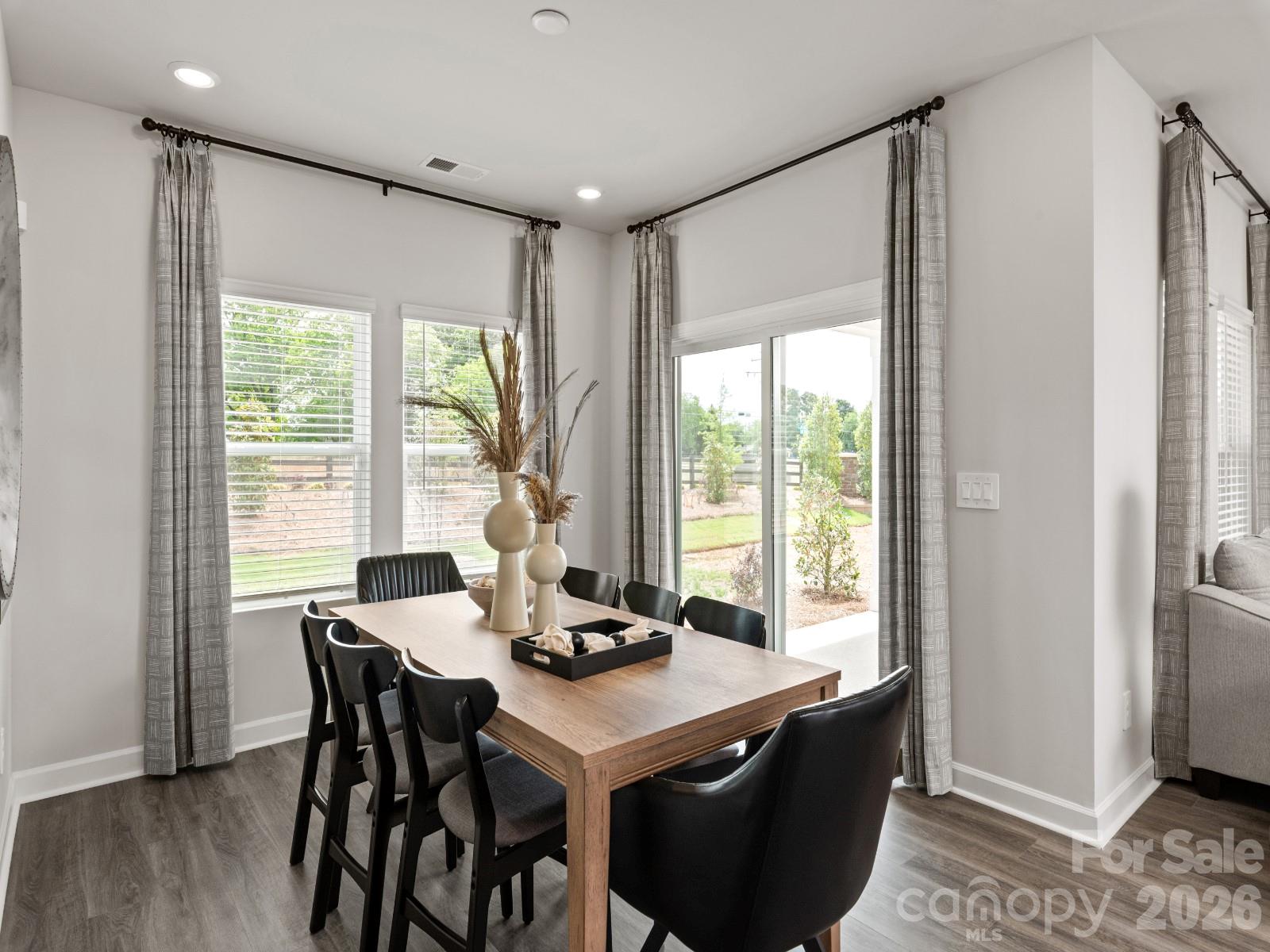 323 Pantego Place Property Photo 14
