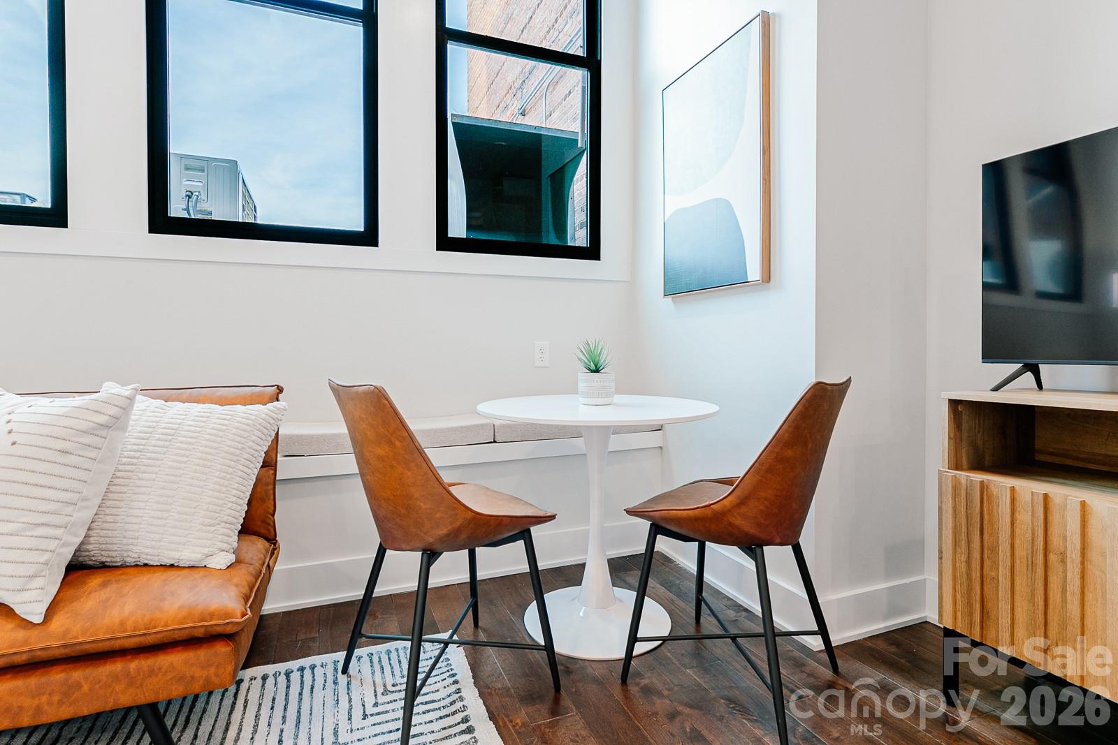 122 College Street 202 Property Photo 10
