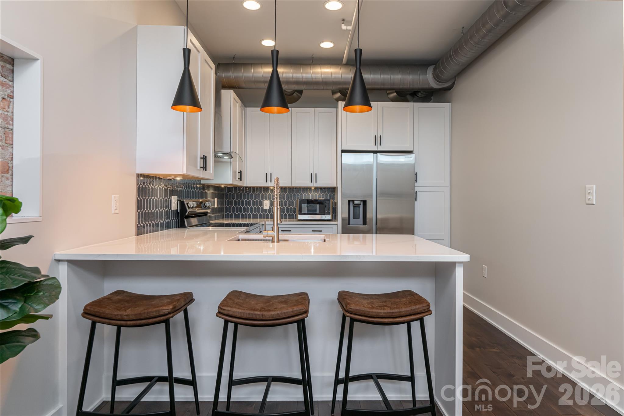122 College Street 202 Property Photo 23