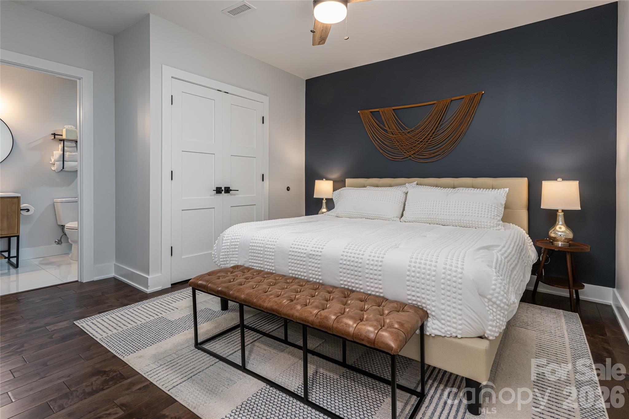 122 College Street 202 Property Photo 27