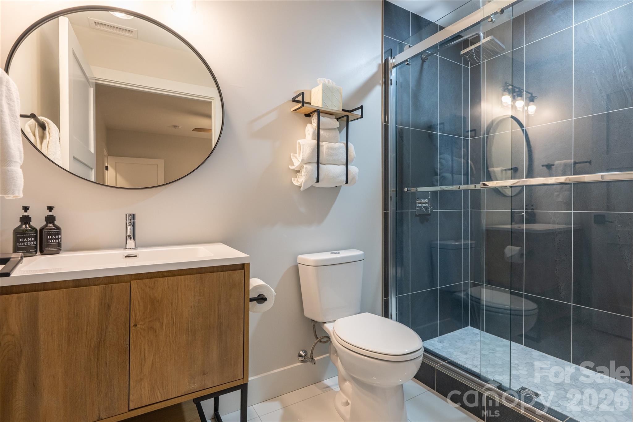 122 College Street 202 Property Photo 29