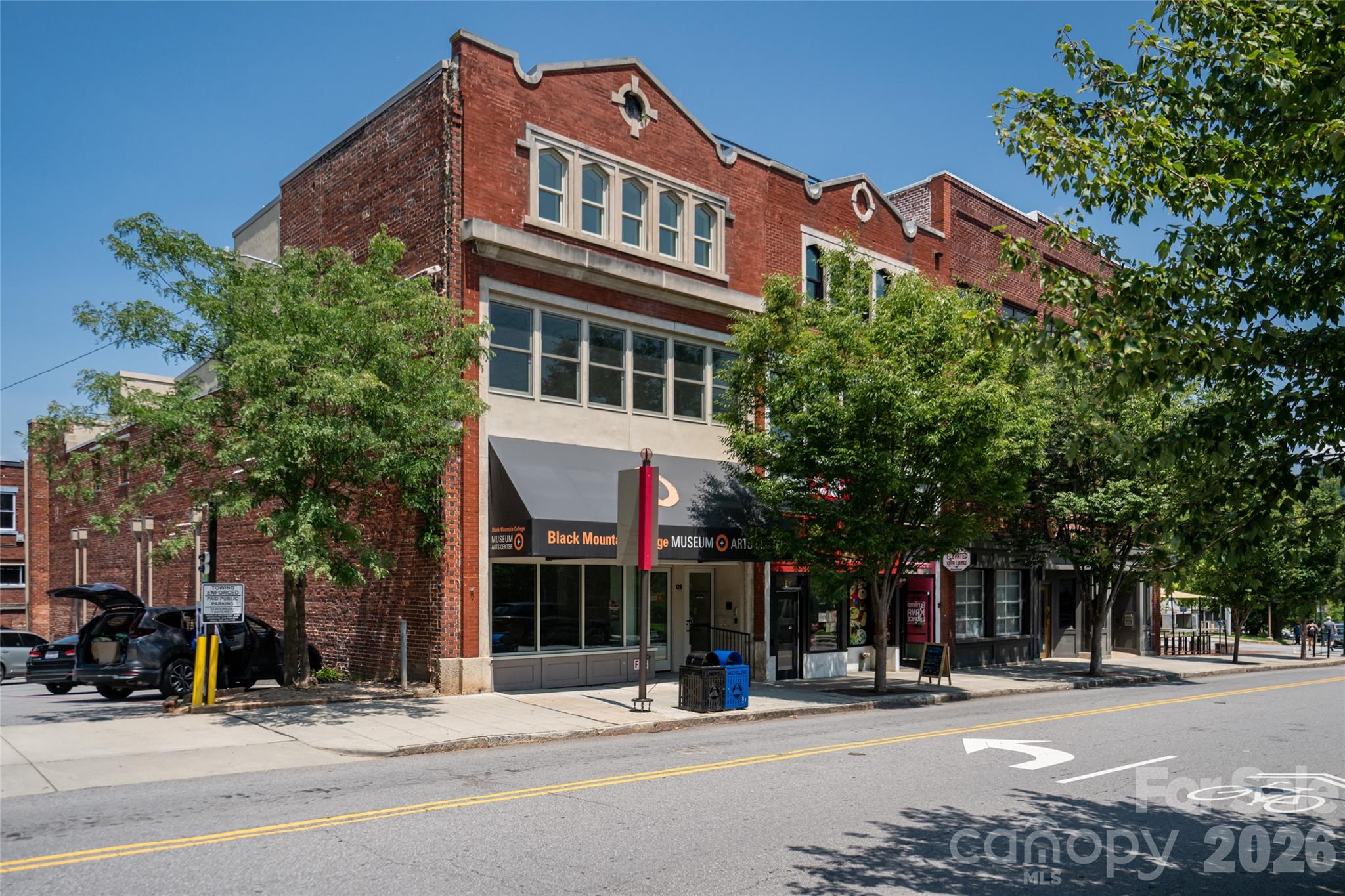 122 College Street 202 Property Photo 38