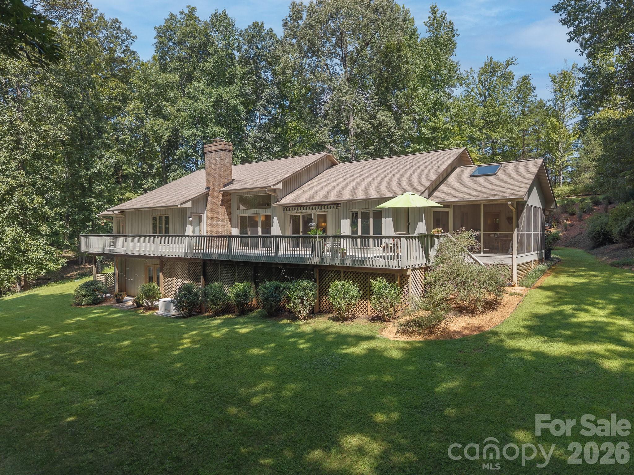 5 Jackson Grove Property Photo 2