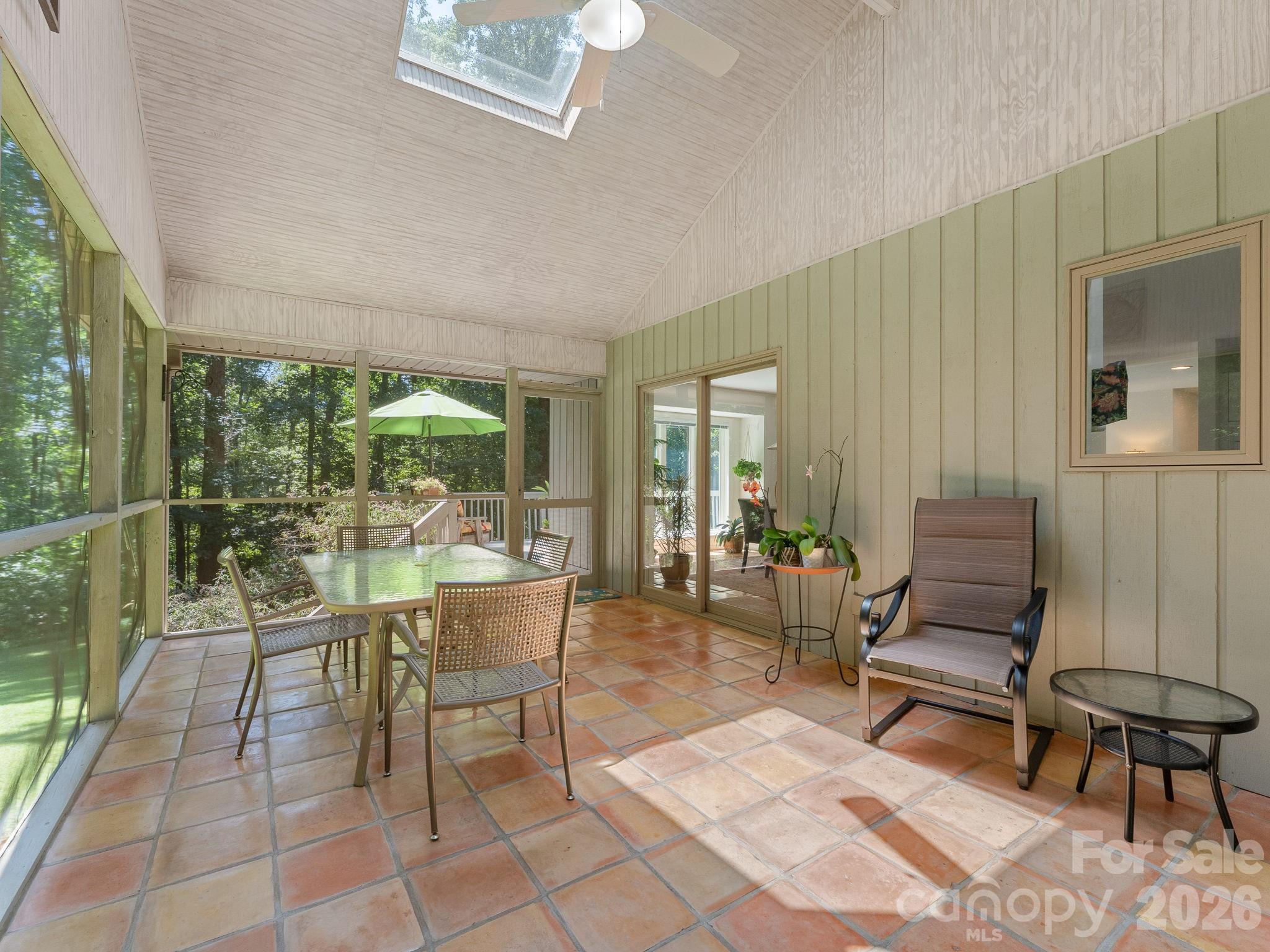 5 Jackson Grove Property Photo 32