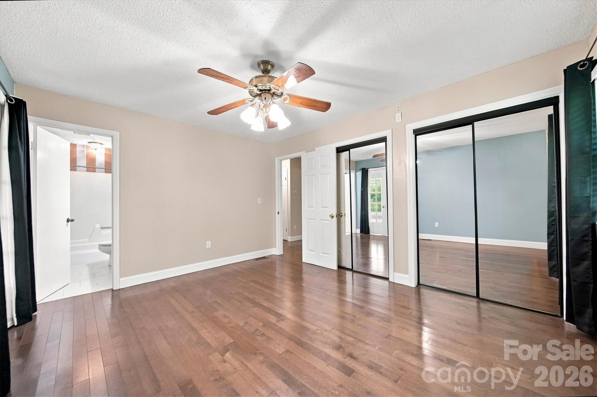 4662 Granada Hills Drive Property Photo 12
