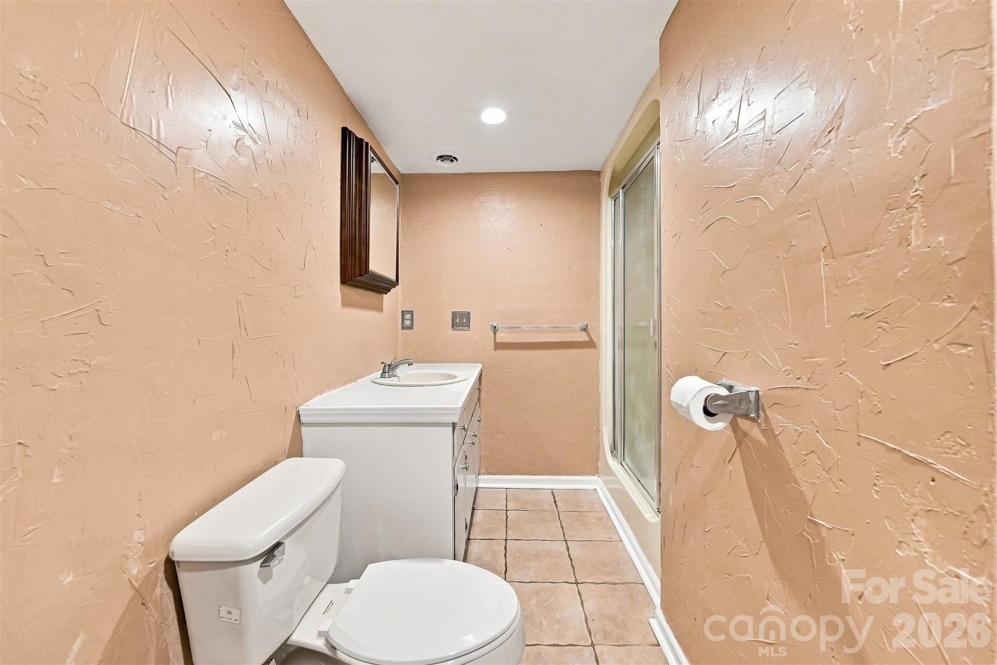 4662 Granada Hills Drive Property Photo 22