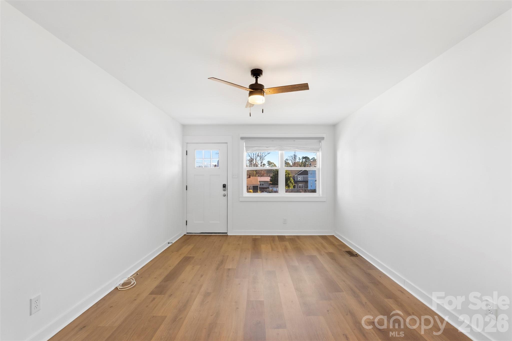 3019 Columbus Circle Property Photo 4