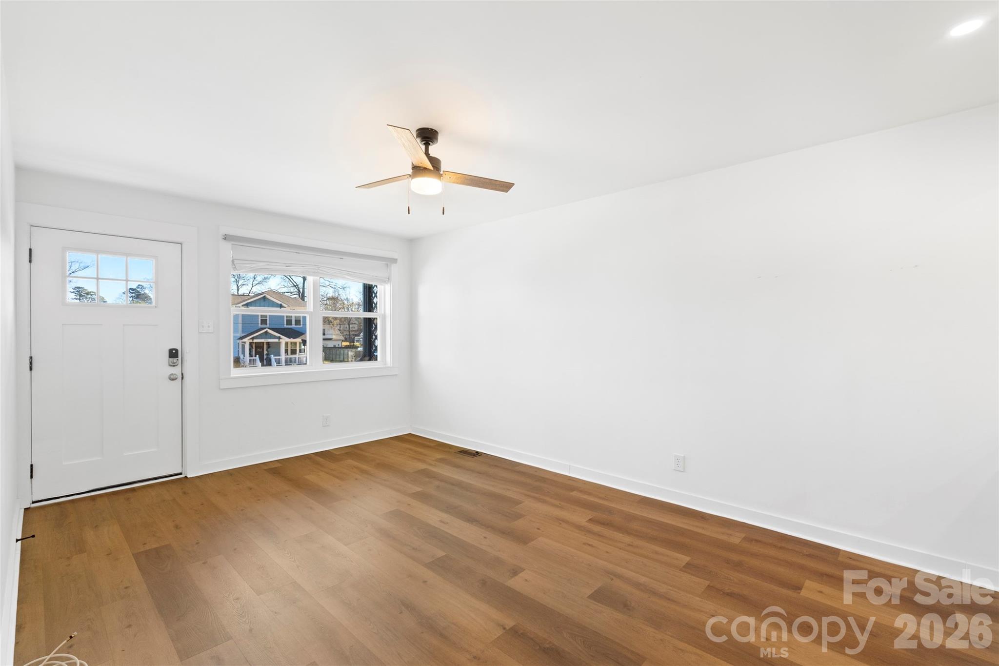 3019 Columbus Circle Property Photo 5
