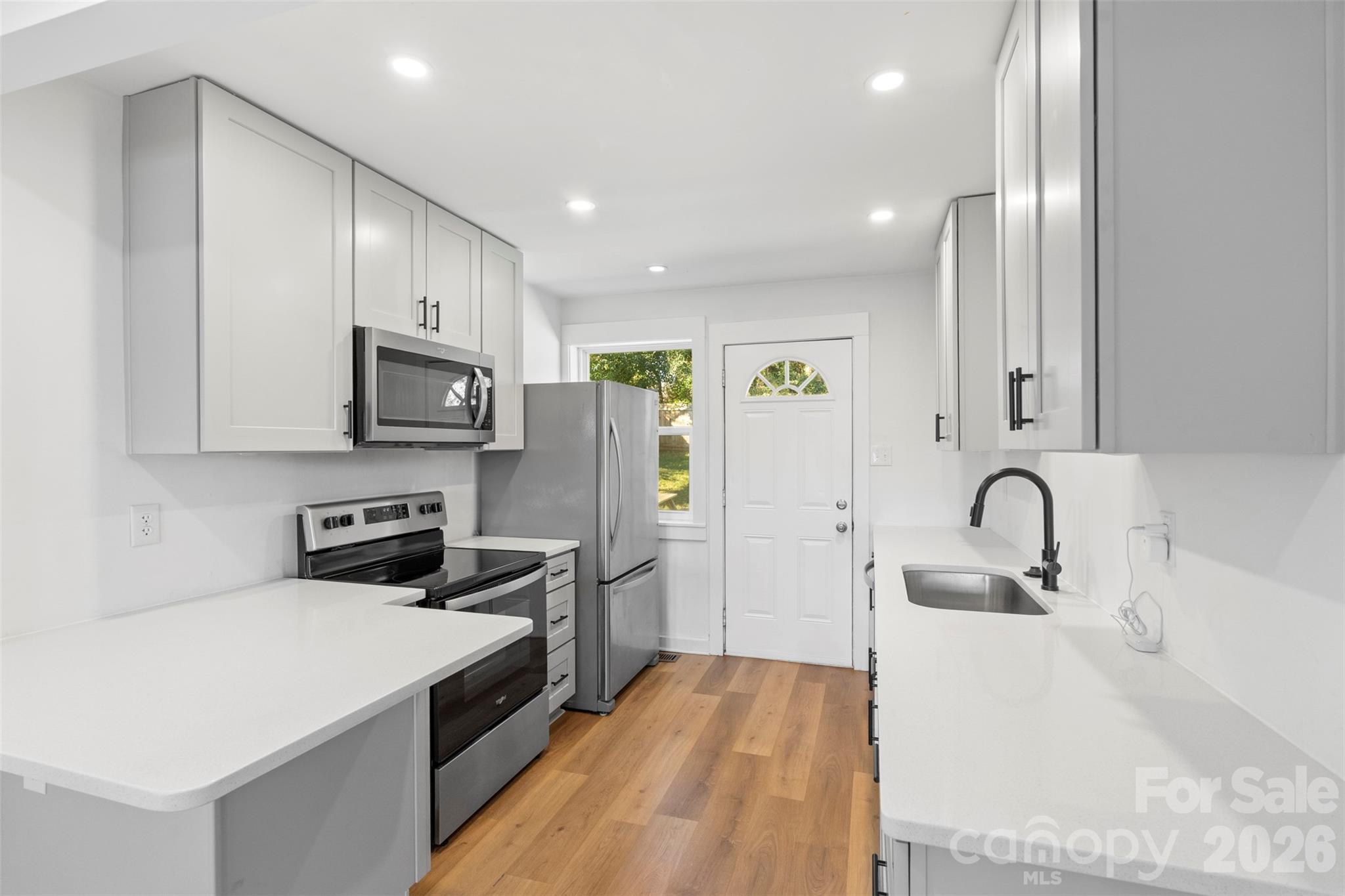 3019 Columbus Circle Property Photo 10