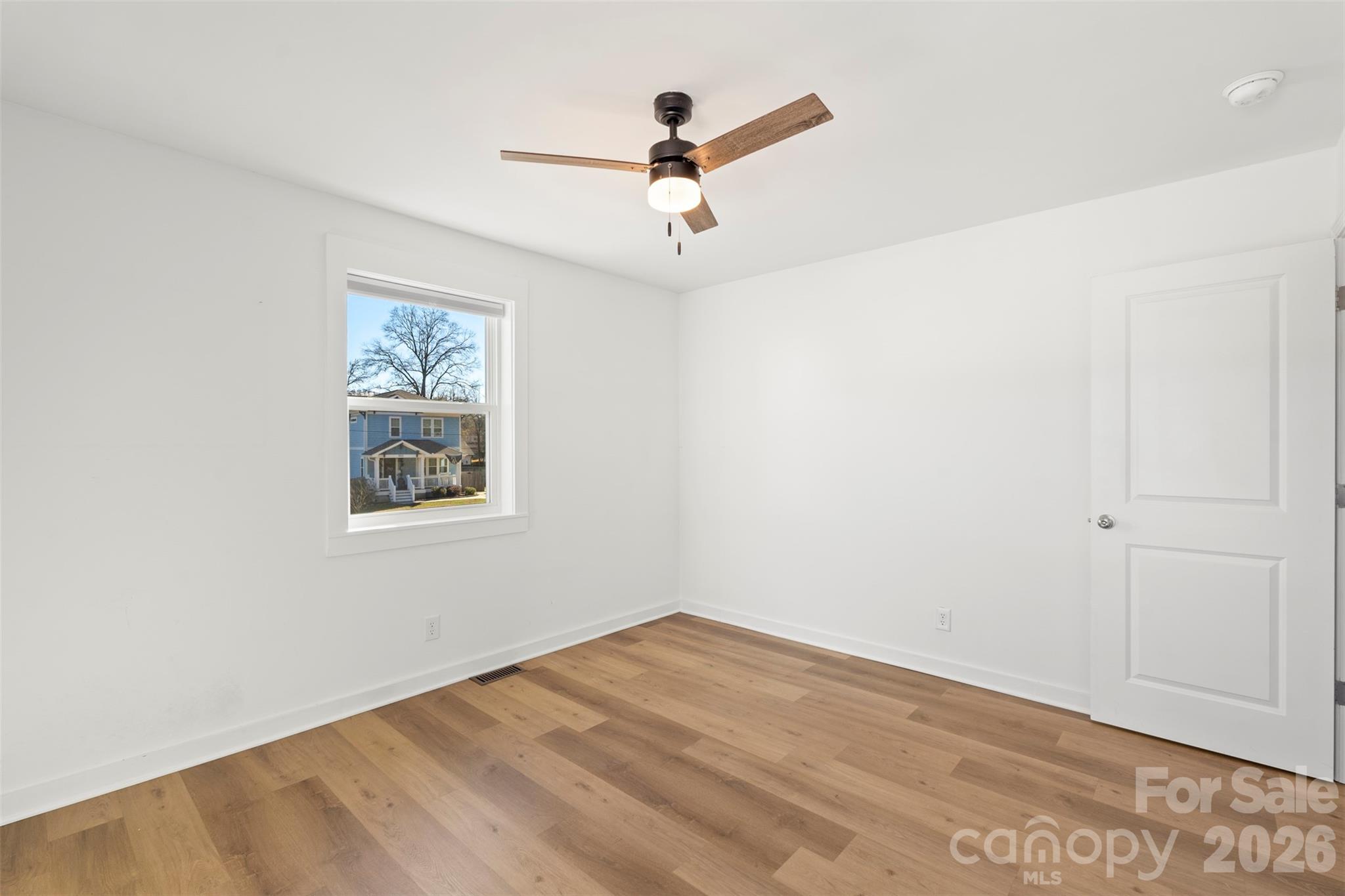 3019 Columbus Circle Property Photo 12