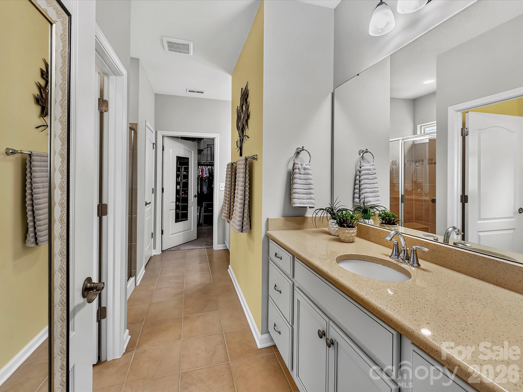 9005 Cape Breton Lane Property Photo 17