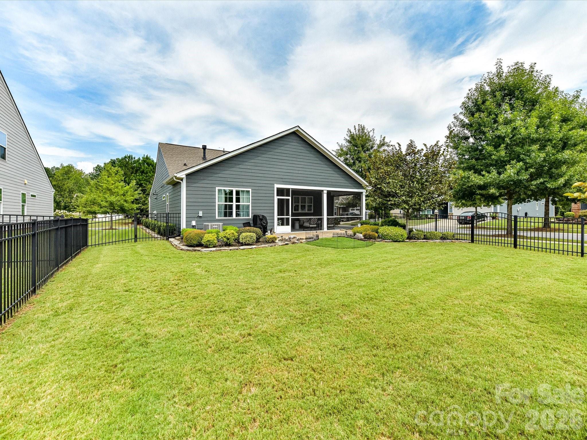 9005 Cape Breton Lane Property Photo 30