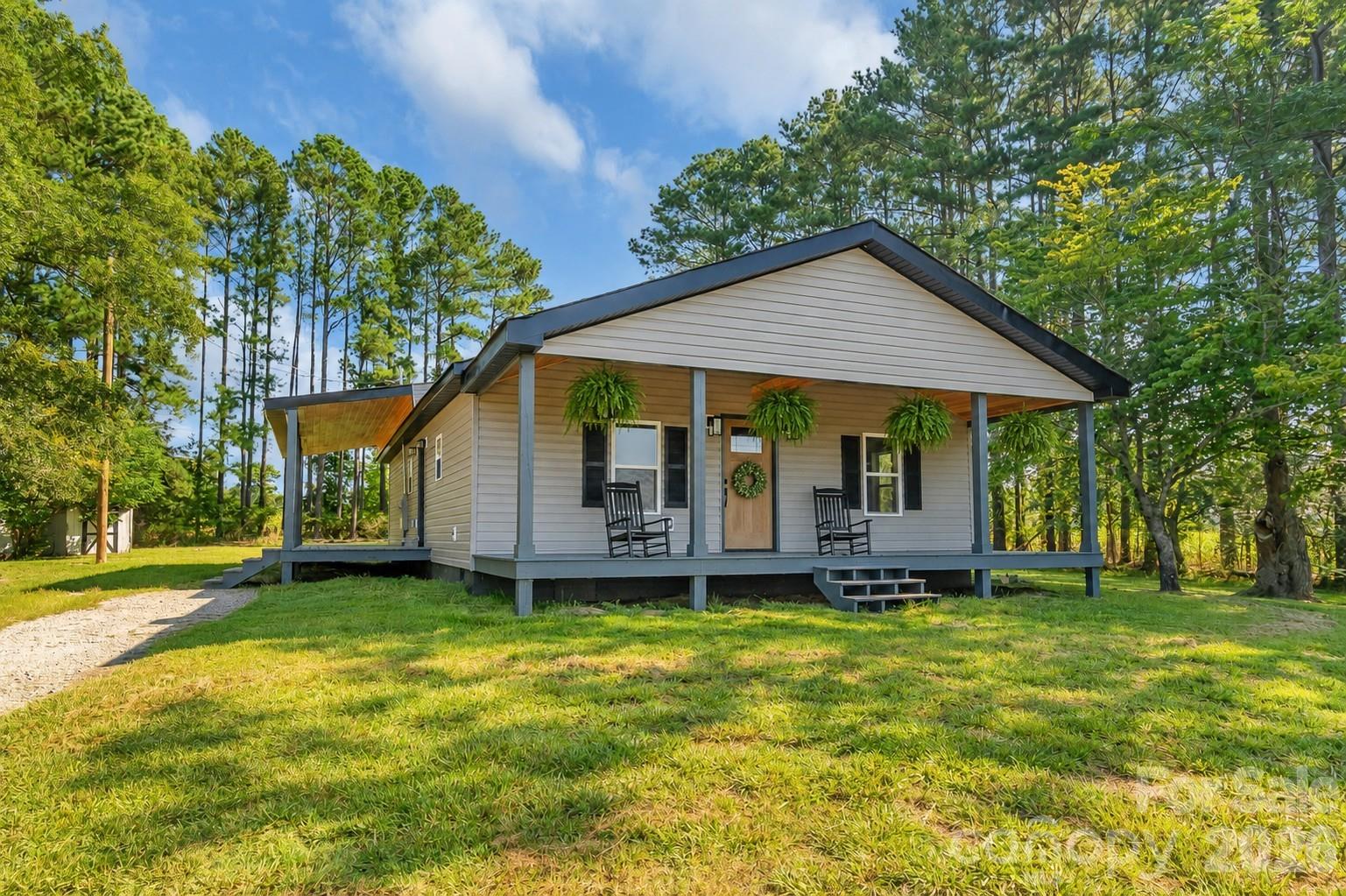500 Gregory Road Property Photo 3