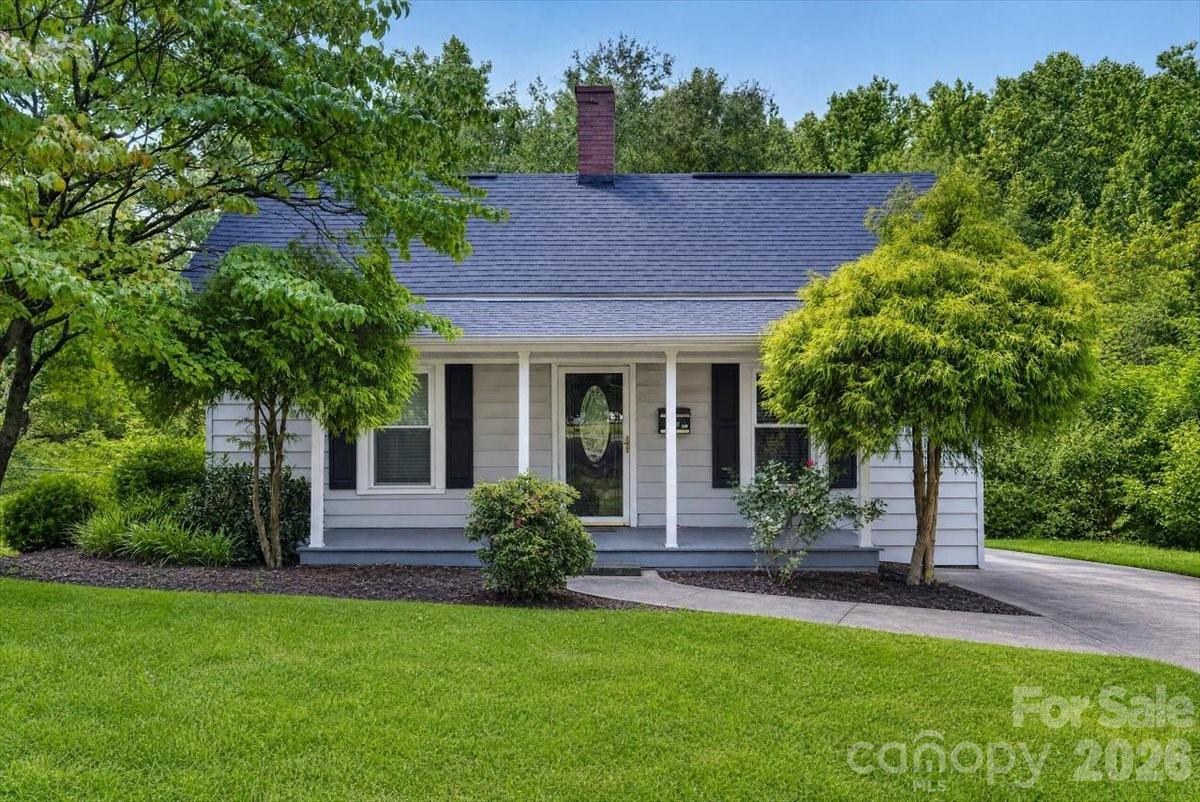 619 N Mountain Street Property Photo 1