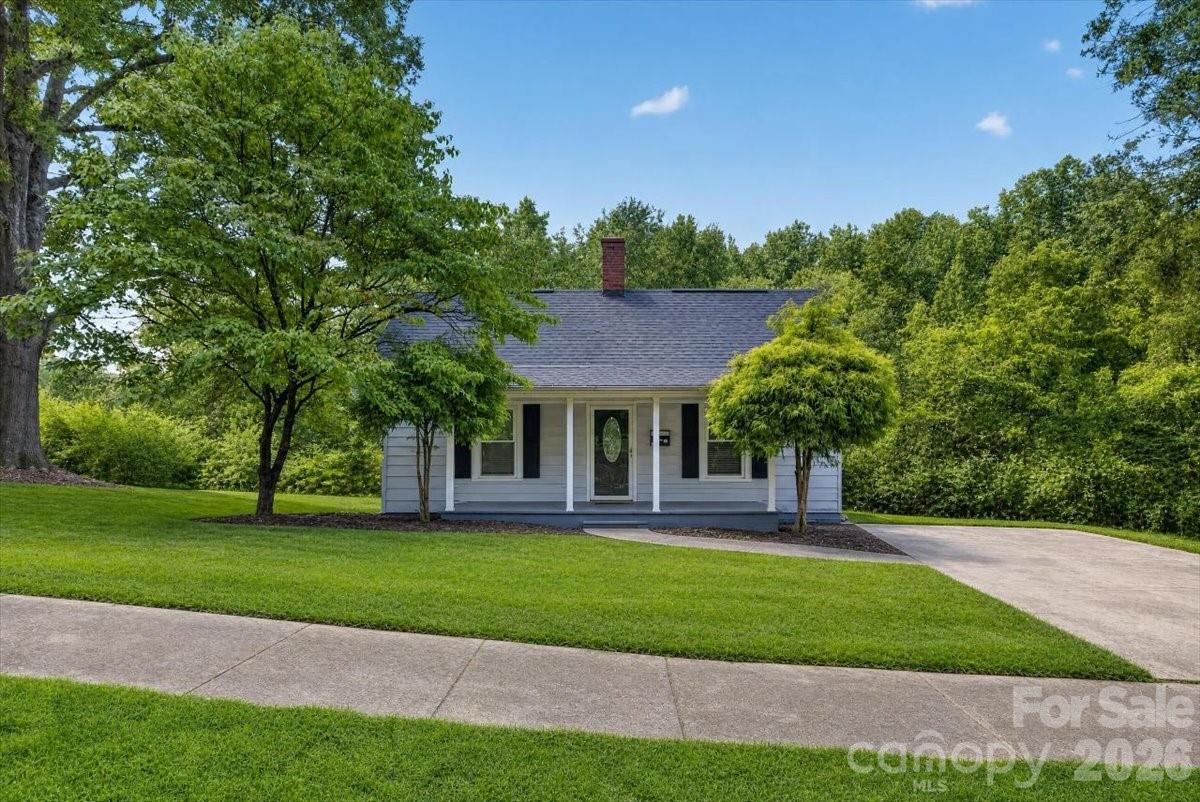 619 N Mountain Street Property Photo 20