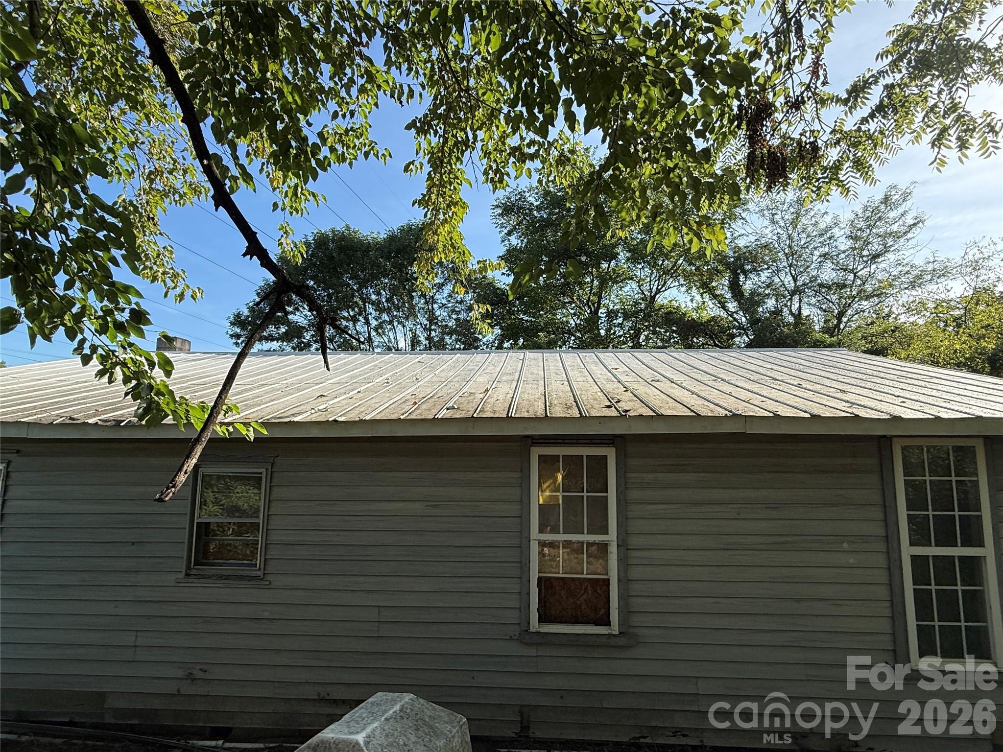 199 Crowder Dixon Road Property Photo 4