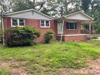 595 Glenwood Drive Property Photo 1