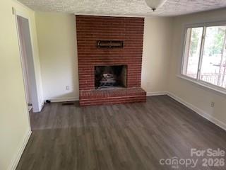 595 Glenwood Drive Property Photo 5