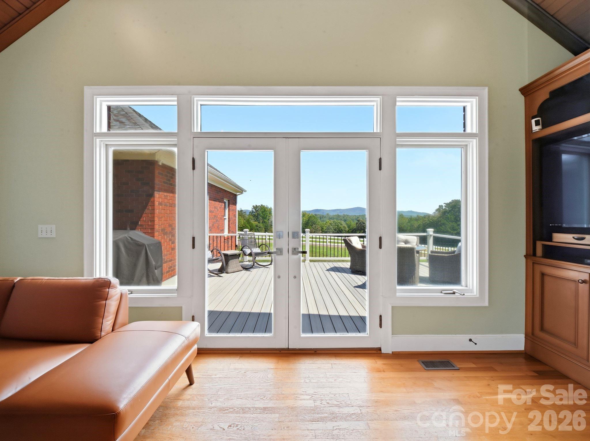 2950 Pearidge Road Property Photo 24