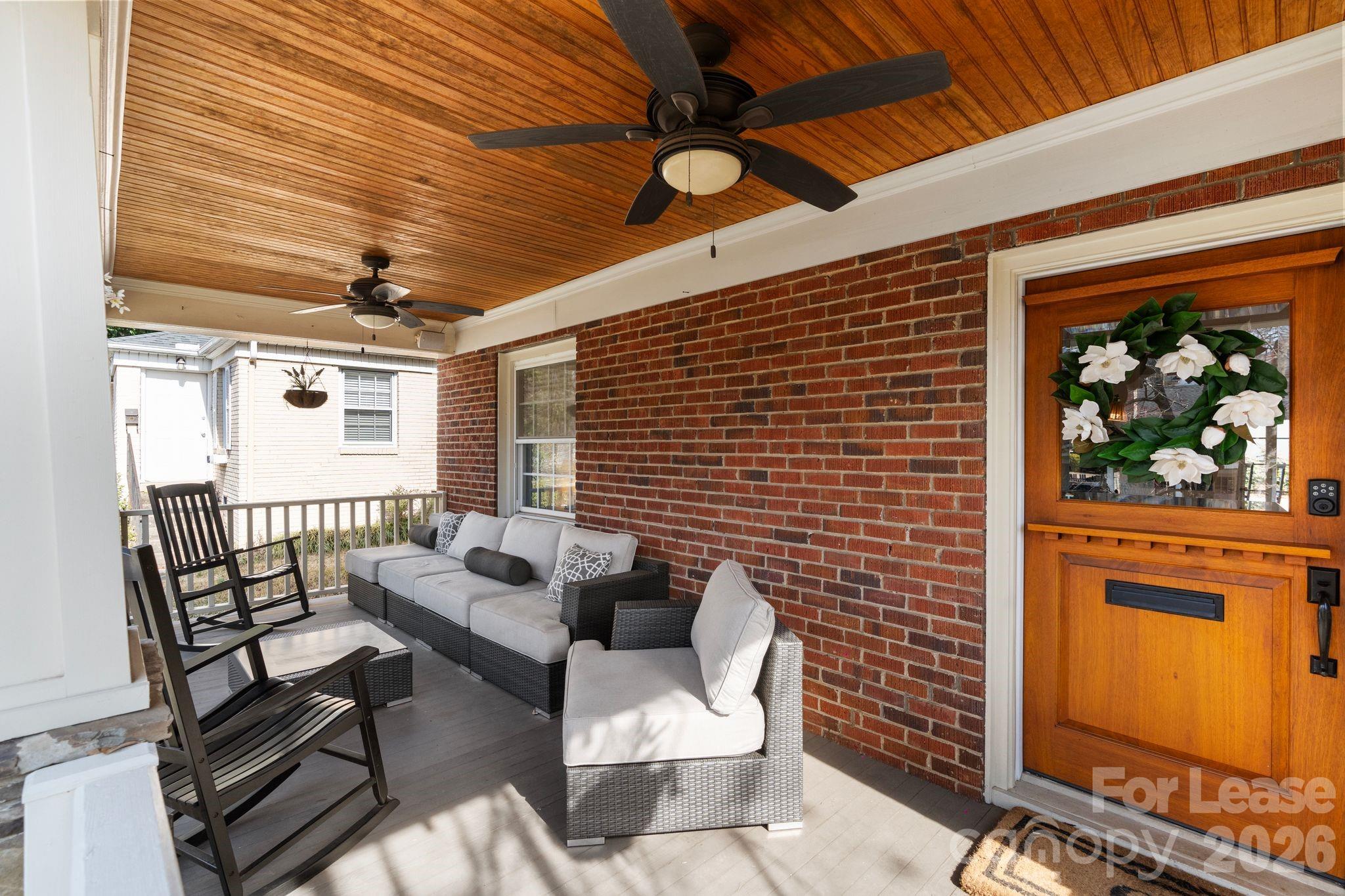 425 Tremont Avenue Property Photo 3
