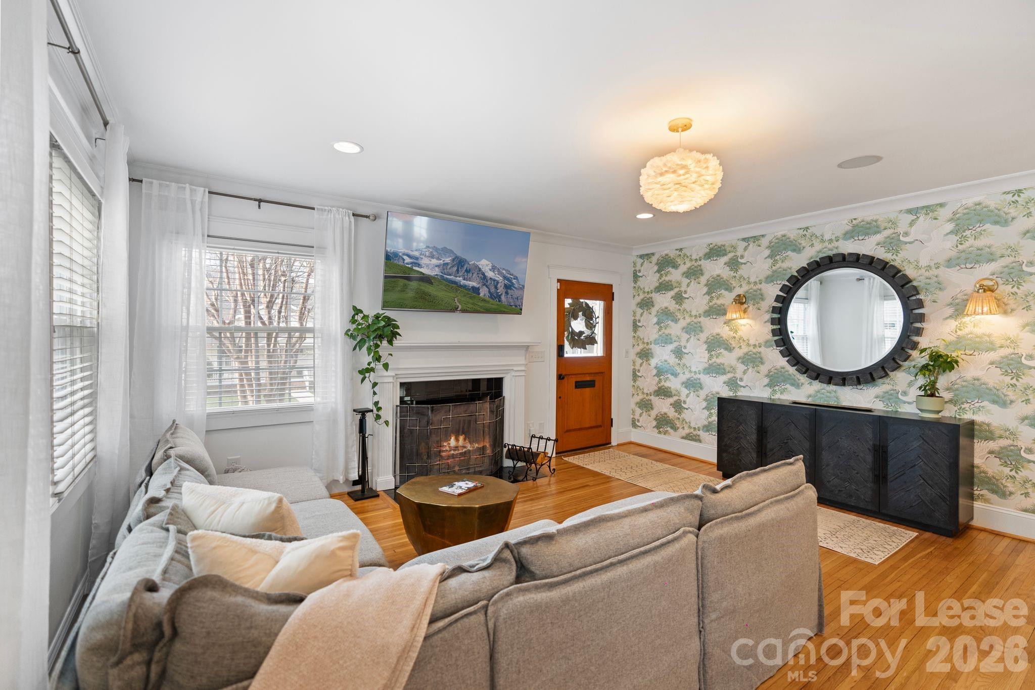 425 Tremont Avenue Property Photo 5