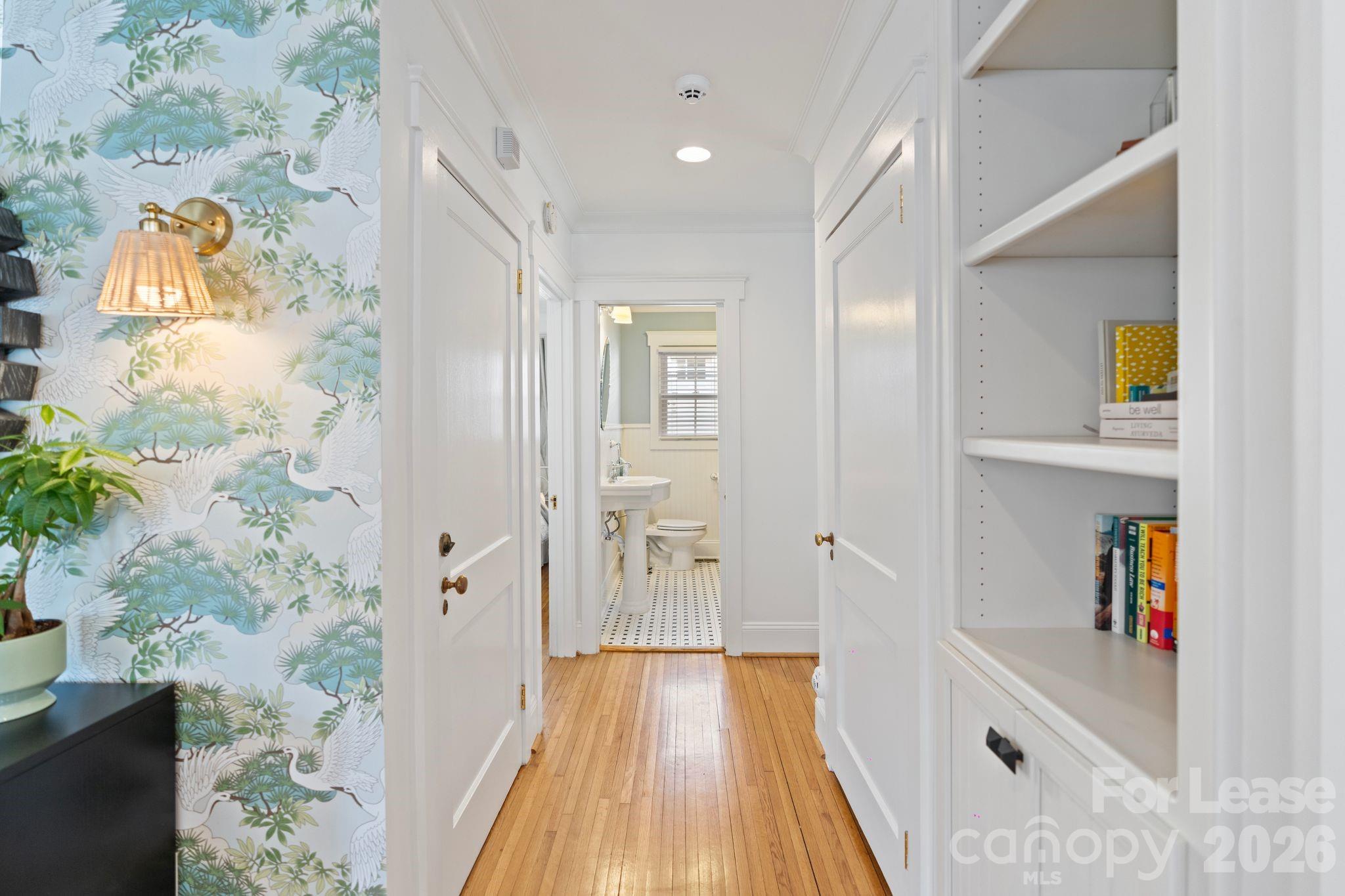425 Tremont Avenue Property Photo 9