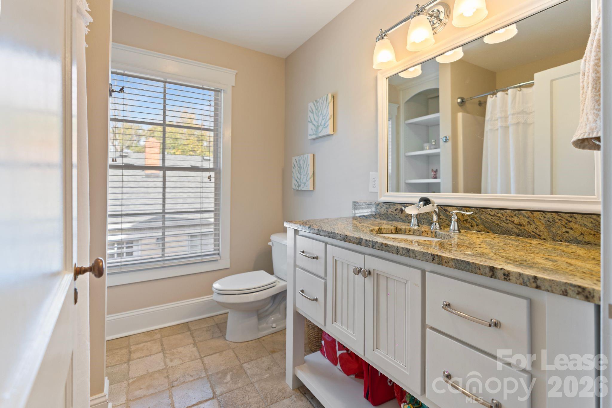 425 Tremont Avenue Property Photo 16