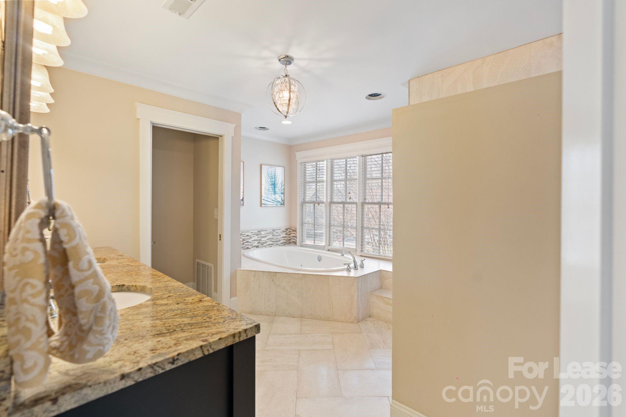 425 Tremont Avenue Property Photo 23