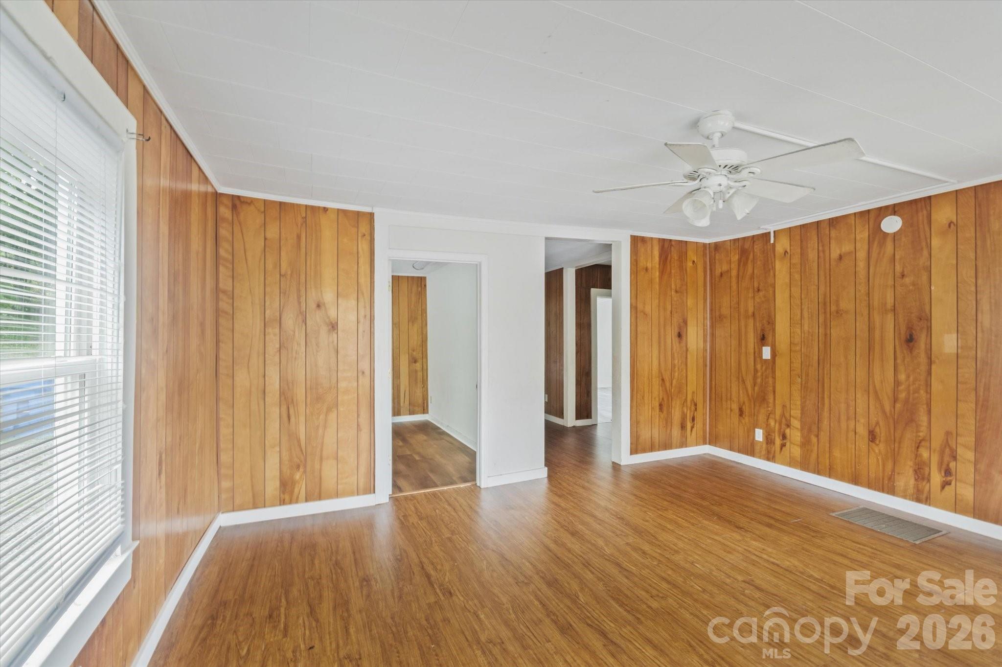 138 West Lane Property Photo 3