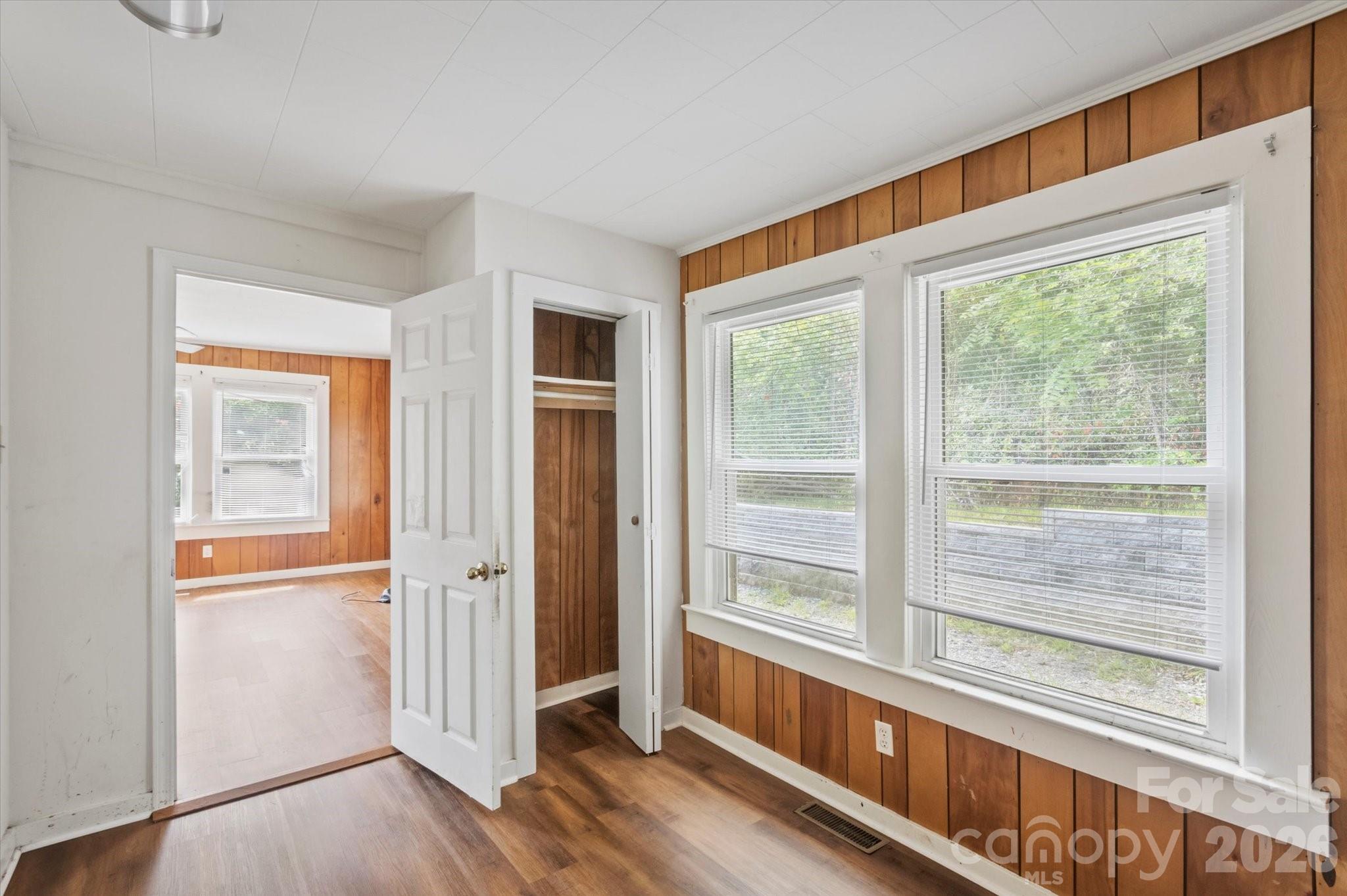 138 West Lane Property Photo 7