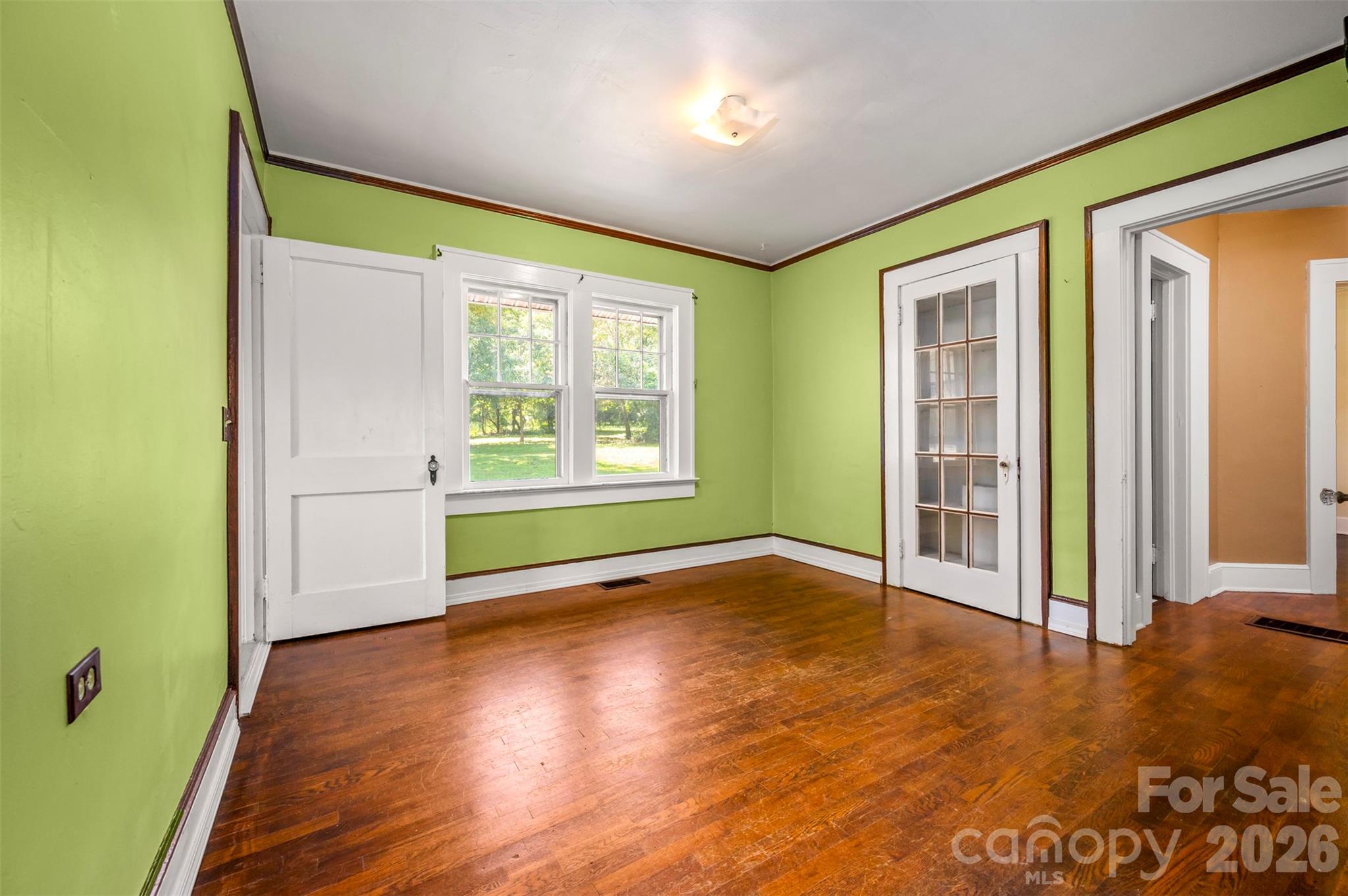 375 E King Street Property Photo 9