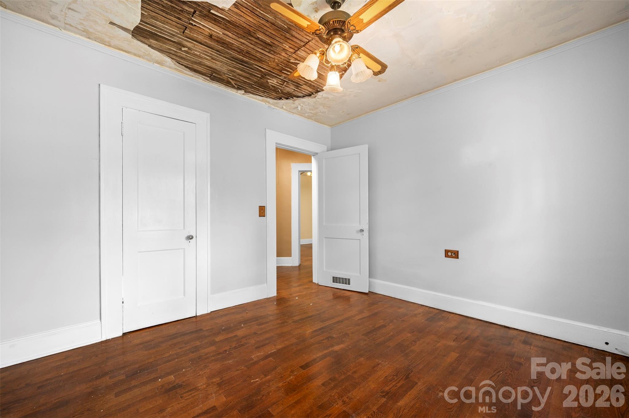 375 E King Street Property Photo 17