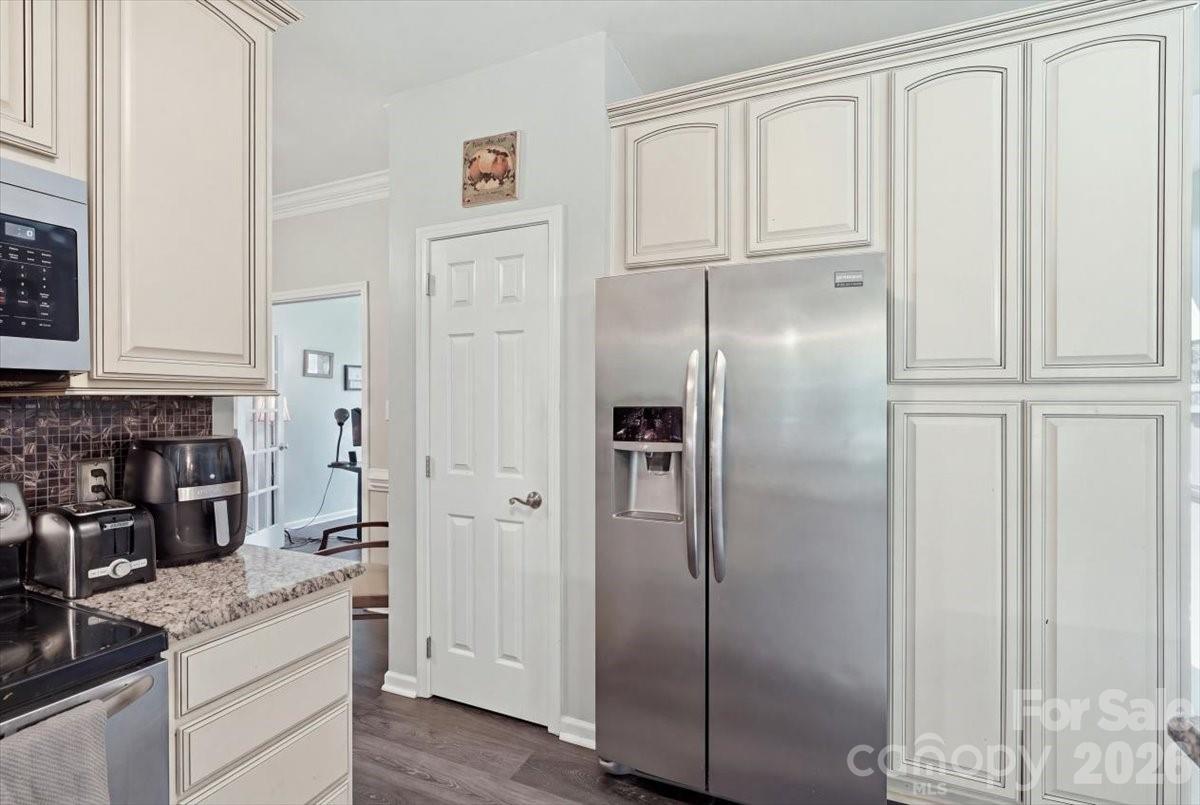 14043 Hatton Cross Drive Property Photo 15