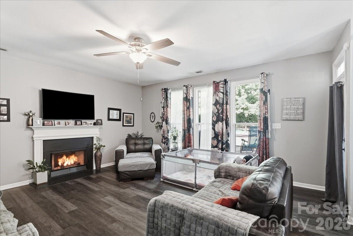 14043 Hatton Cross Drive Property Photo 20