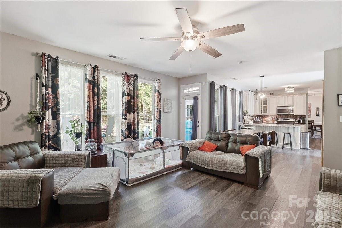 14043 Hatton Cross Drive Property Photo 21