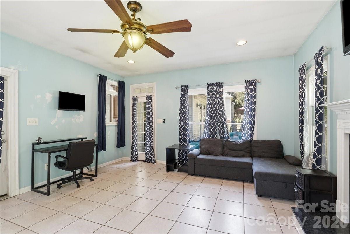 14043 Hatton Cross Drive Property Photo 23